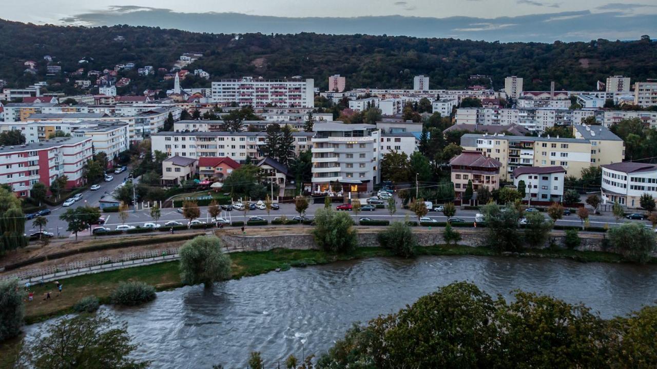 Hotel River Park Kolozsvár Kültér fotó