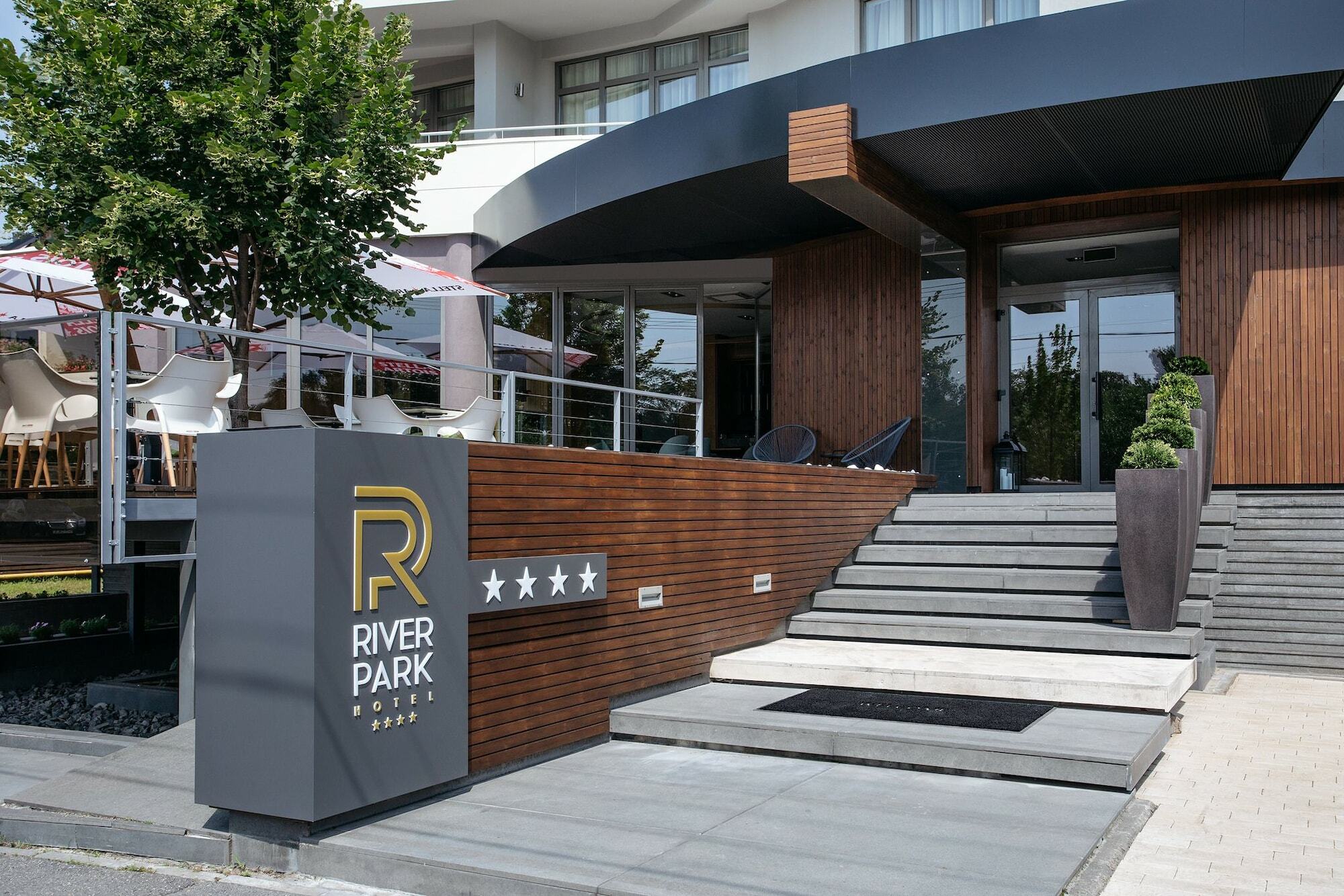 Hotel River Park Kolozsvár Kültér fotó